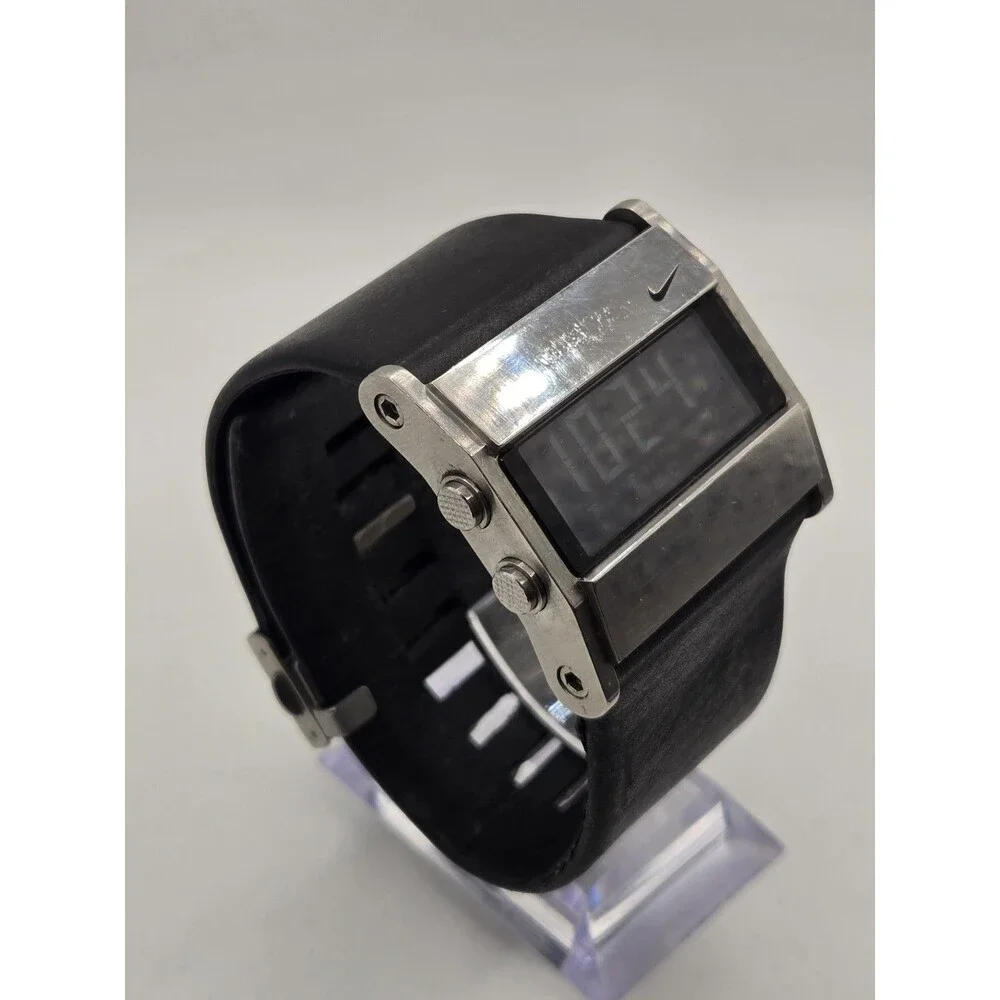 Nike Oregon Series Mens Stainless Steel Digital Chrono Watch WA0038